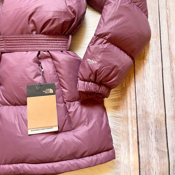 The North Face Women’s Nuptse Belted Mid Jacket - Picture 3 of 10